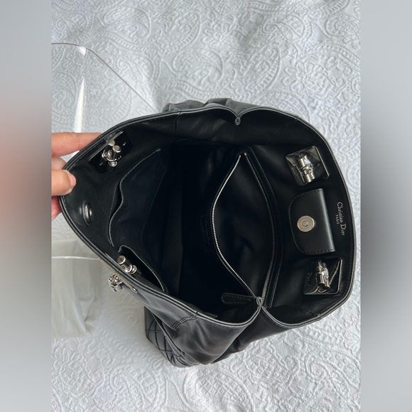 Authentic - Christian Dior Black Cannage Leather Granville Chain Link Tote - Picture 9 of 14